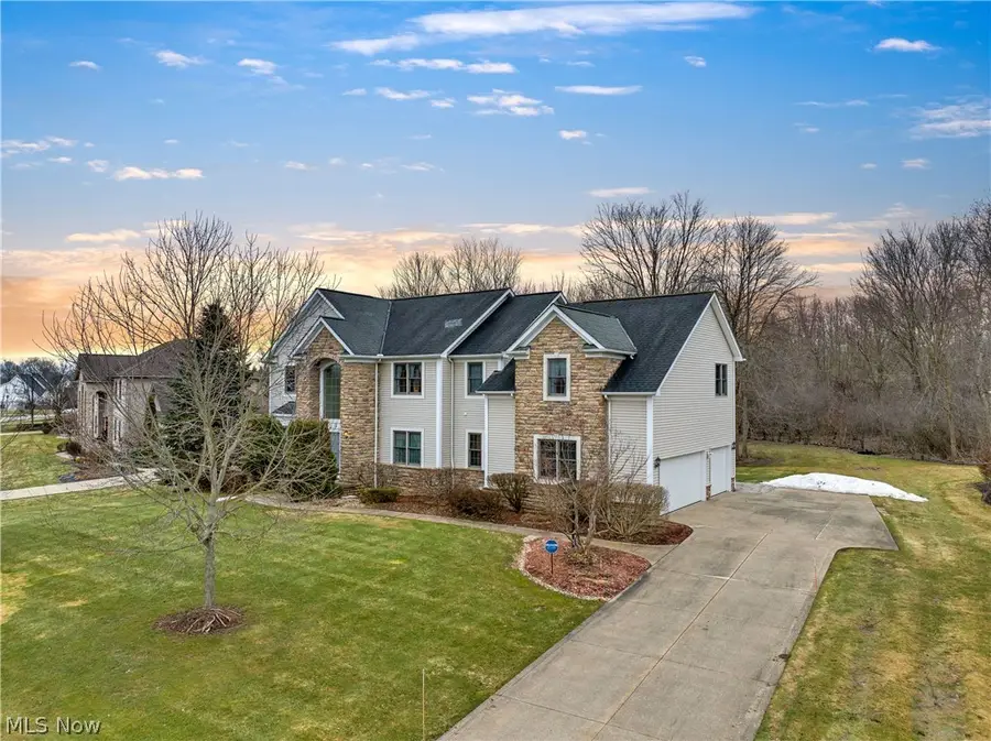 38595 Flanders Drive, Solon, OH 44139 - #2