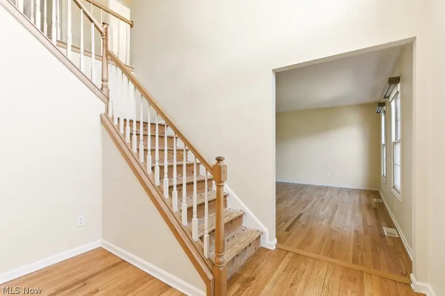 34390 Appleview Way, Solon, OH 44139 - #3