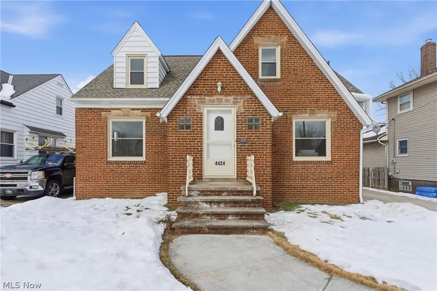 4424 Forestwood Drive, Parma, OH 44134 - #2