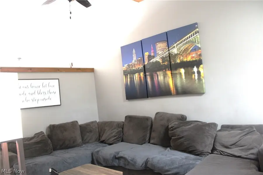 5279 Creekside Boulevard #T34, Brunswick Hills, OH 44212 - #3