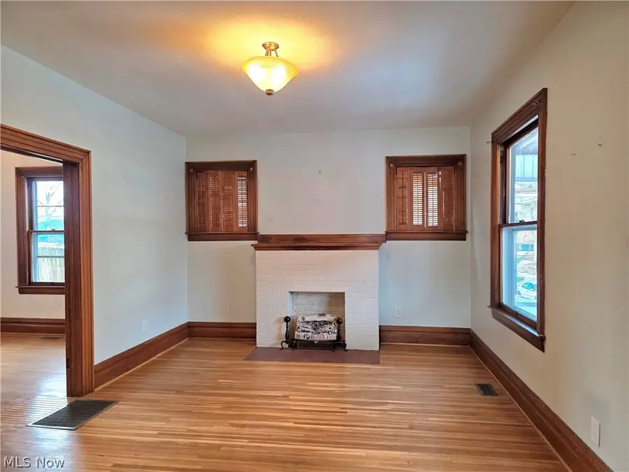 920 32th Street, Parkersburg, WV 26104 - #3