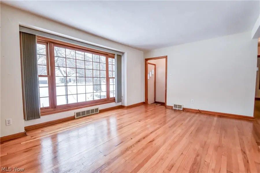 2772 Oak Street, Willoughby, OH 44094 - #3