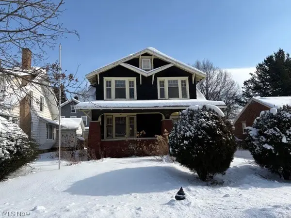 834 Clarendon Nw Avenue, Canton, OH 44708