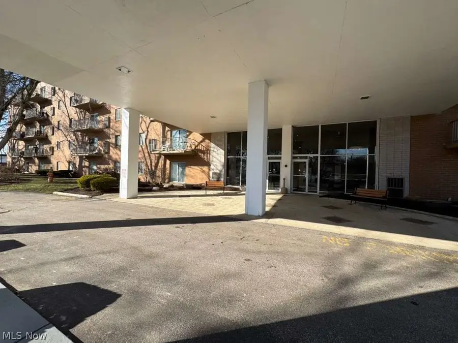 3675 Clague Road #409, North Olmsted, OH 44070 - #2