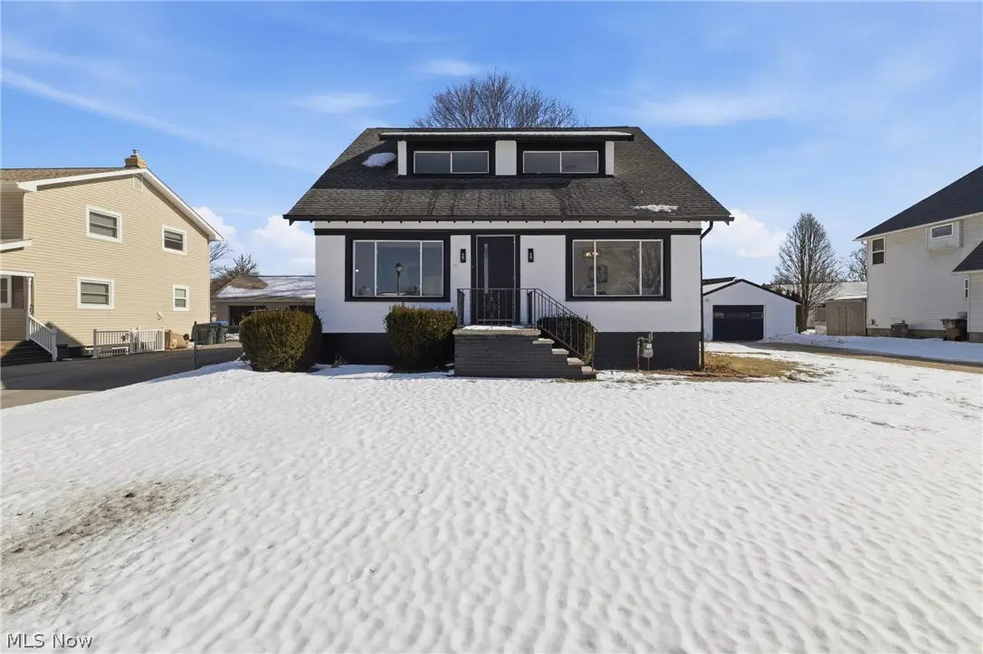 3315 Charles Street, Cuyahoga Falls, OH 44221 - #1