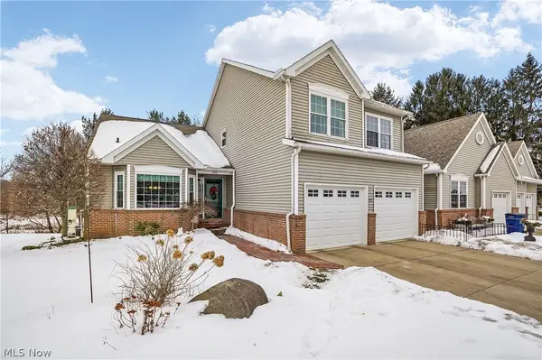 2837 Stratford Circle, Akron, OH 44312