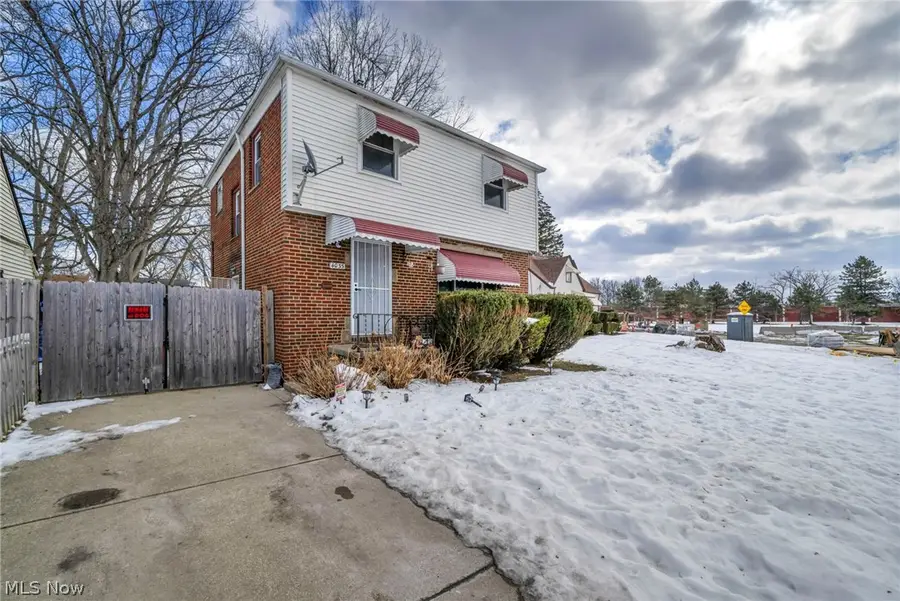 4035 Victory Boulevard, Cleveland, OH 44135 - #3