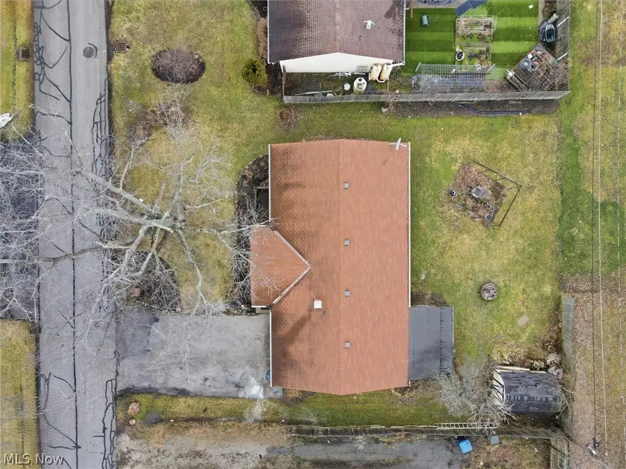 7366 Primrose Drive, Mentor On The Lake, OH 44060 - #3