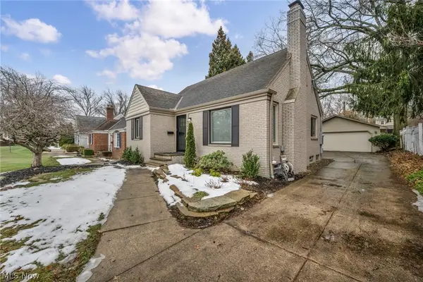 24011 Bruce Road, Bay Village, OH 44140