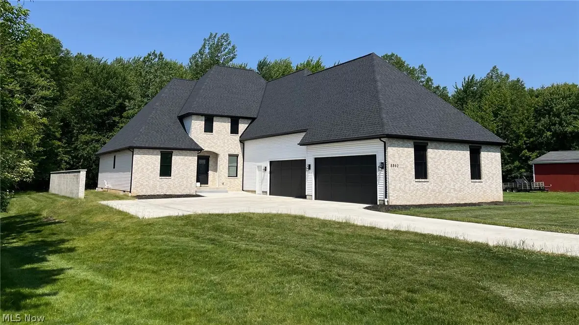 8860 Sharp Road, Olmsted, OH 44138 - #1