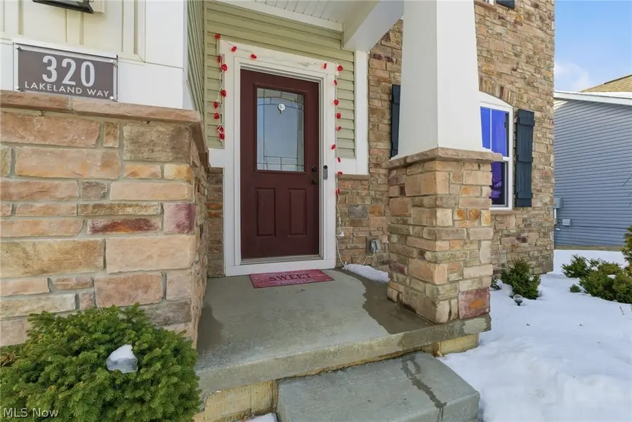 320 Lakeland Way, Aurora, OH 44202 - #3