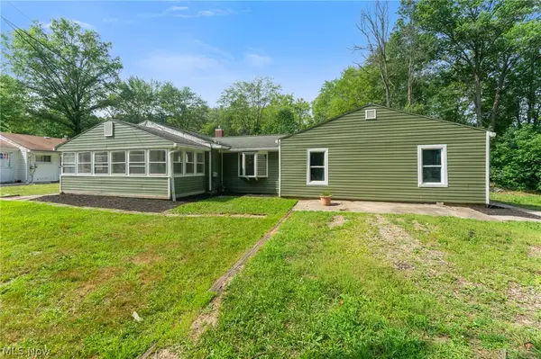 17632 Laurel Avenue, Lake Milton, OH 44429