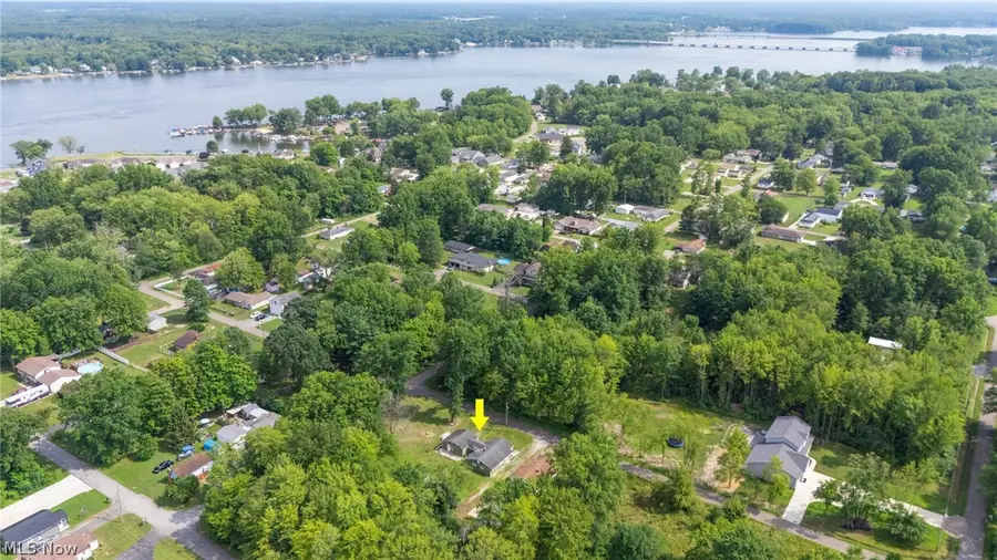 17632 Laurel Avenue, Lake Milton, OH 44429 - #2