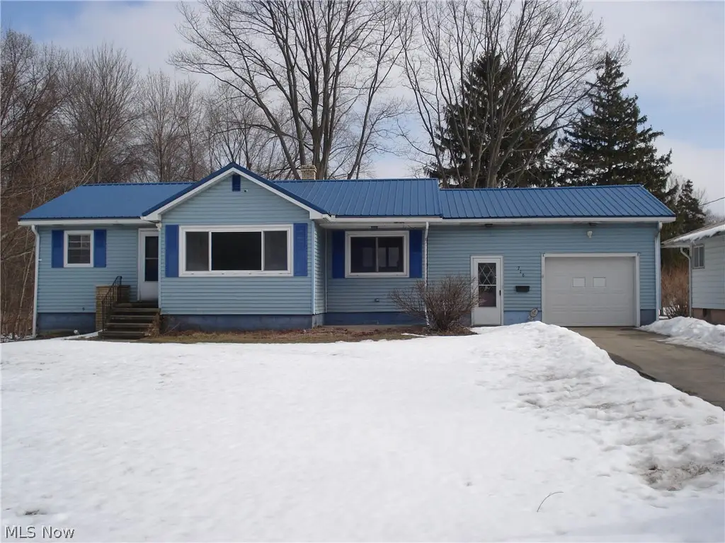 716 Chestnut Street, Conneaut, OH 44030 - #1