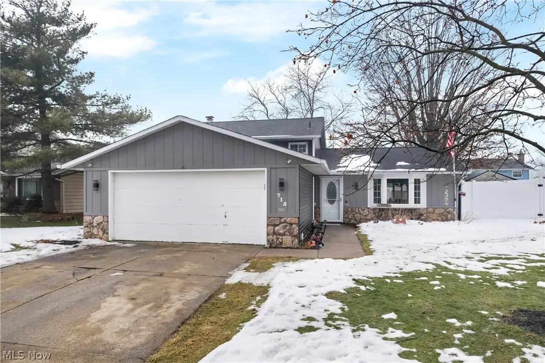 715 Carol Lane, Elyria, OH 44035 - #1