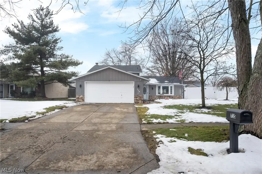 715 Carol Lane, Elyria, OH 44035 - #2