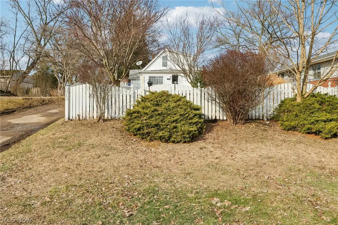 575 Flora Avenue, Akron, OH 44314 - #1