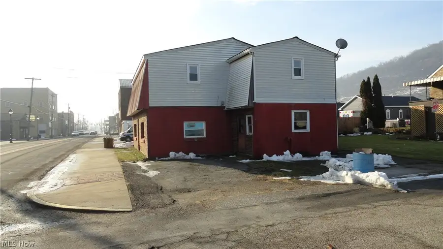 209 N Chester Street, New Cumberland, WV 26047 - #2