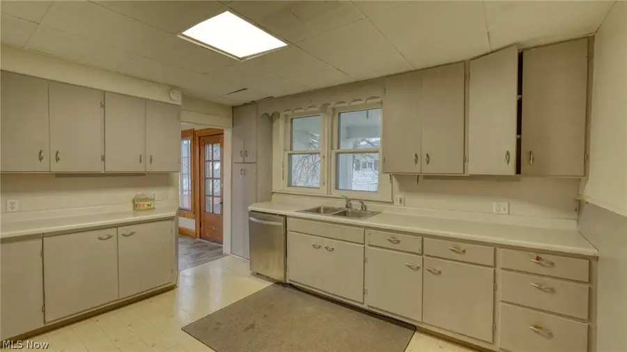 240 E Main Street, Quaker City, OH 43773 - #3