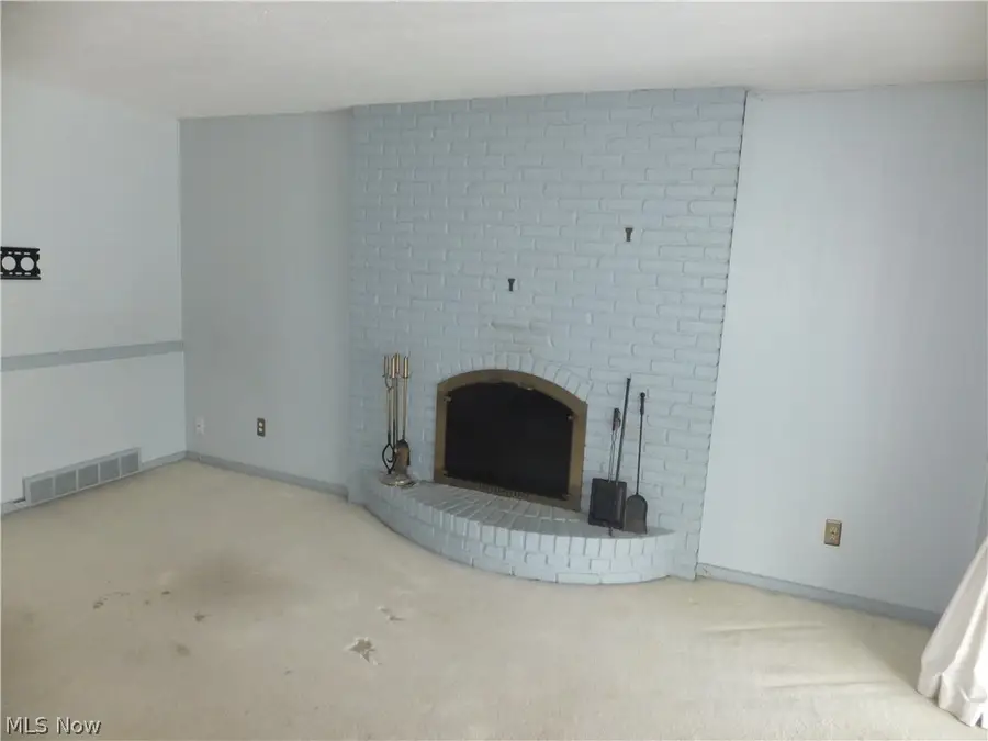 9497 Idlewood Drive, Brooklyn, OH 44144 - #2