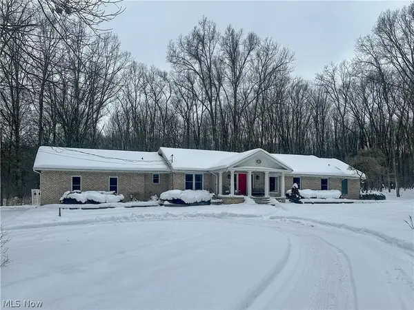 5516 Benton Lane, Brookfield, OH 44403