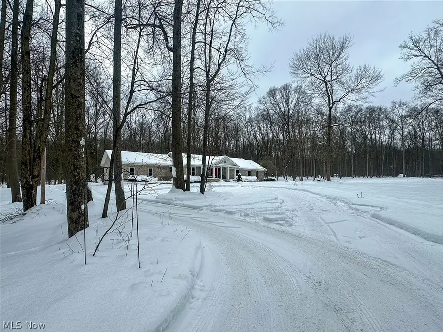 5516 Benton Lane, Brookfield, OH 44403 - #2