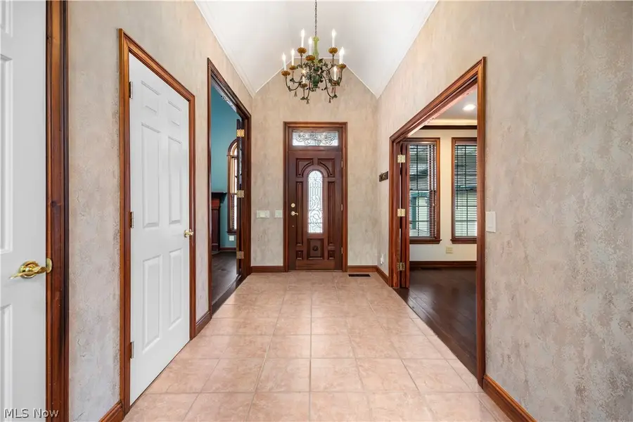 275-285 Quarrystone Lane, Berea, OH 44017 - #2