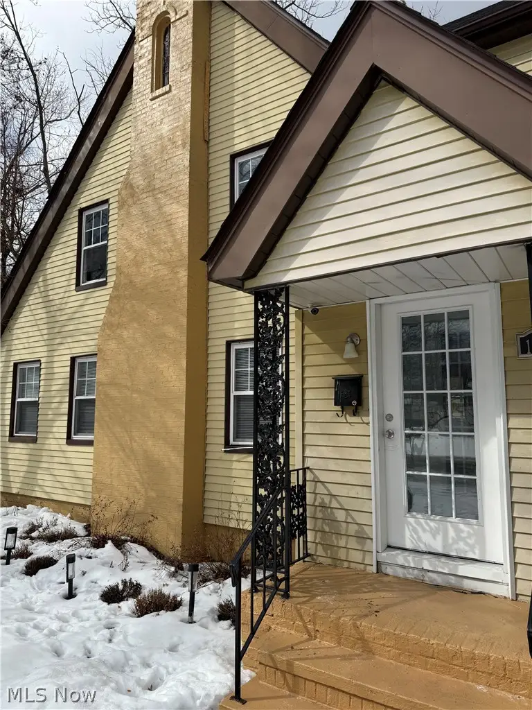 1068 Nela View Road, Cleveland Heights, OH 44112 - #1