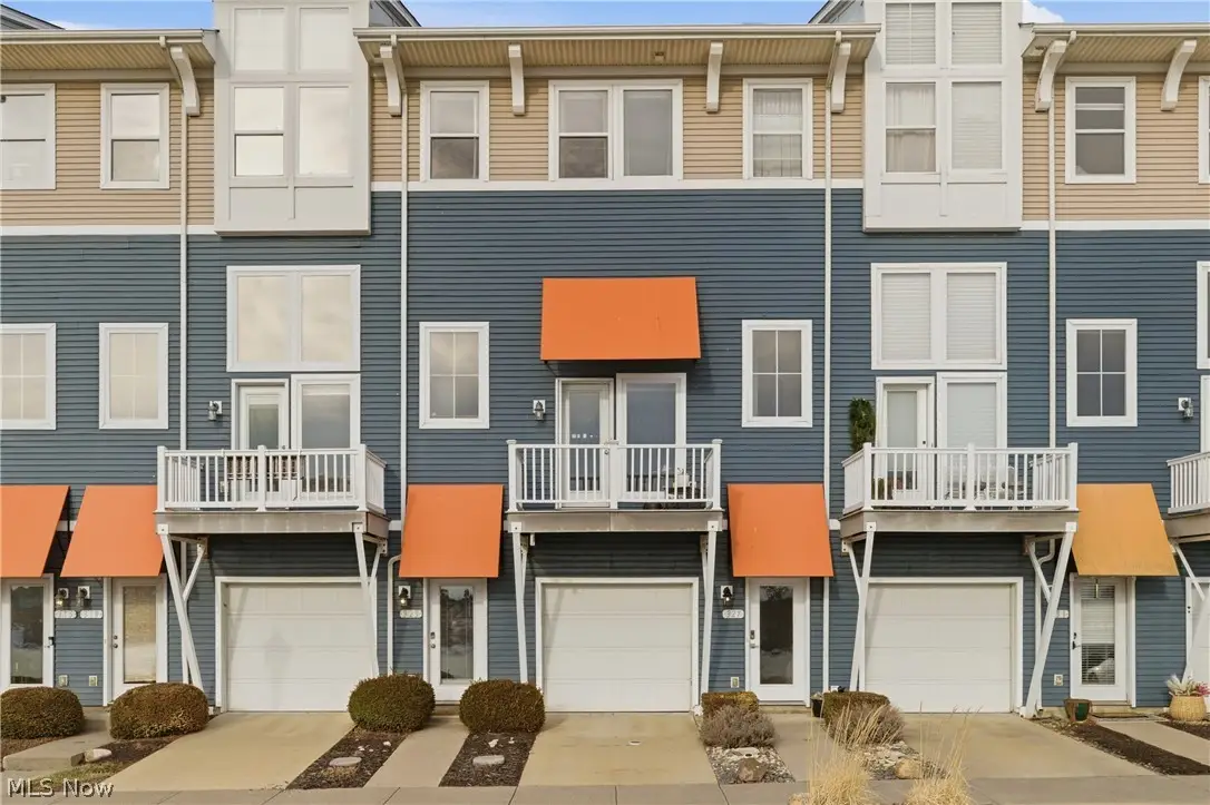 323 Arizona Avenue, Lorain, OH 44052 - #1