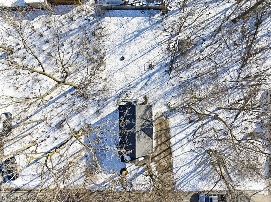 3323 Dallas Avenue, Lorain, OH 44055 - #3