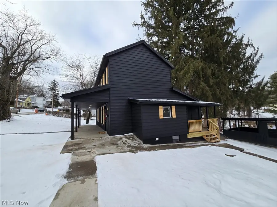 1403 Playford Avenue, Zanesville, OH 43701 - #3