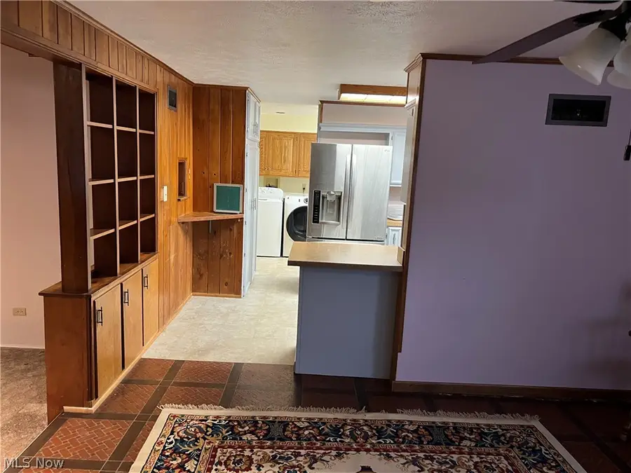 213 E 27th Street, Dover, OH 44622 - #3