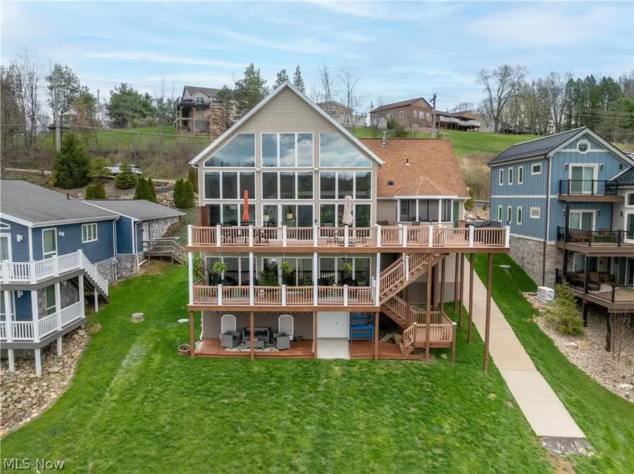 376 E Mohawk Drive, Malvern, OH 44644 - #3