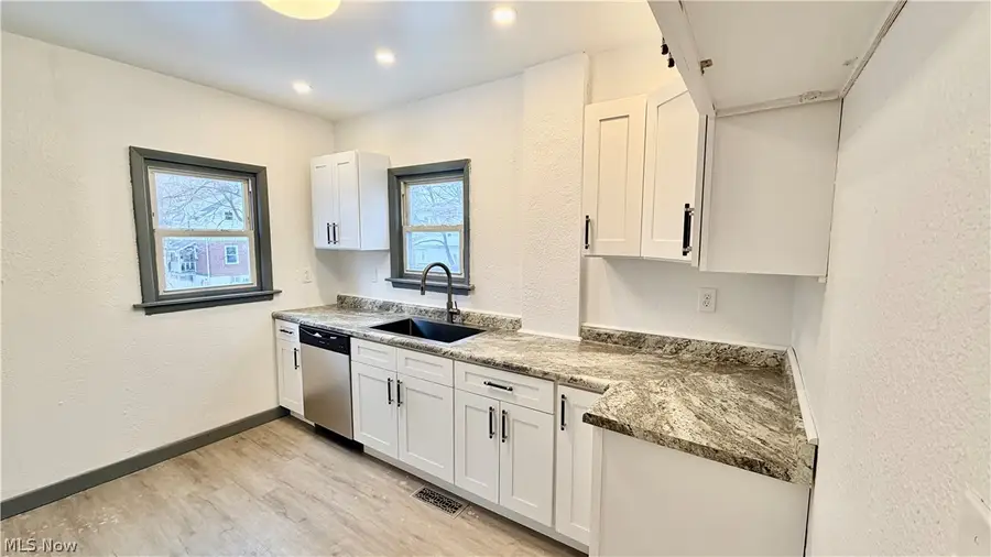 320 Para Avenue, Akron, OH 44305 - #3