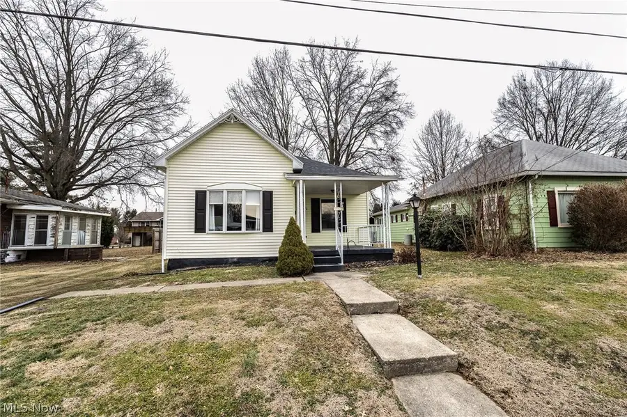 107 37th Street, Vienna, WV 26105 - #2