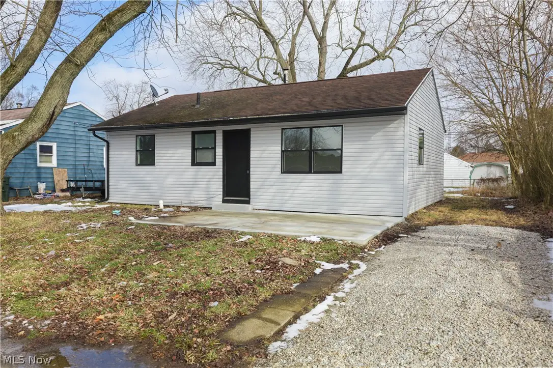 2102 Endrow Ne Avenue, Canton, OH 44705 - #1