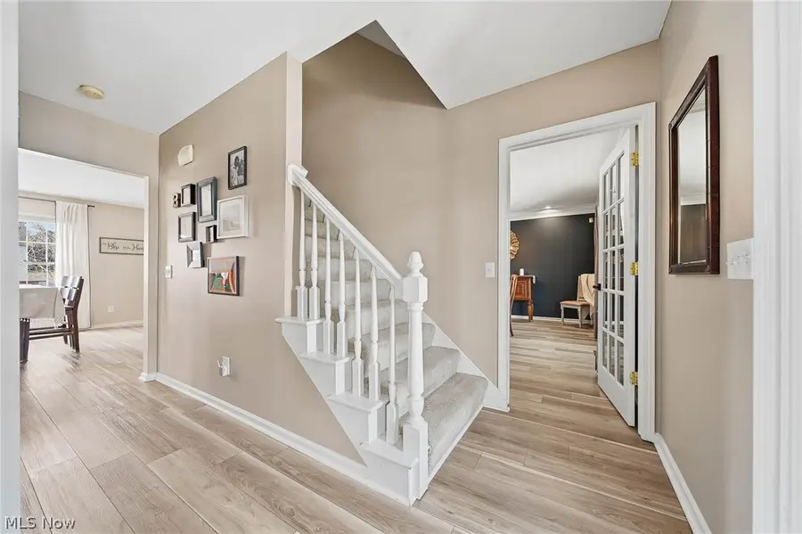 5609 Oakridge Drive, Louisville, OH 44641 - #2