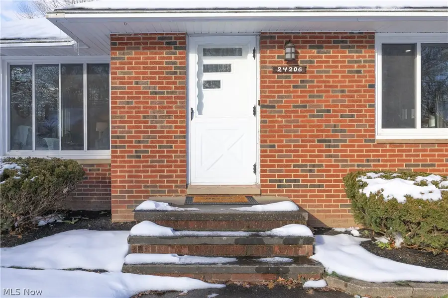 24206 Beech Lane, North Olmsted, OH 44070 - #2