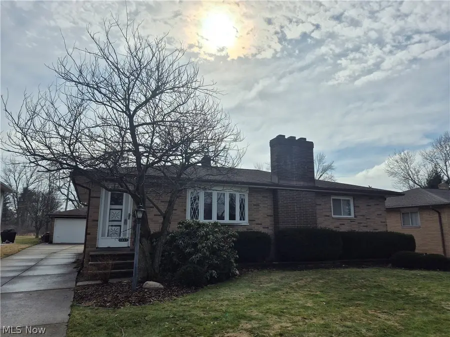 11607 Stormes Drive, Parma, OH 44130 - #2