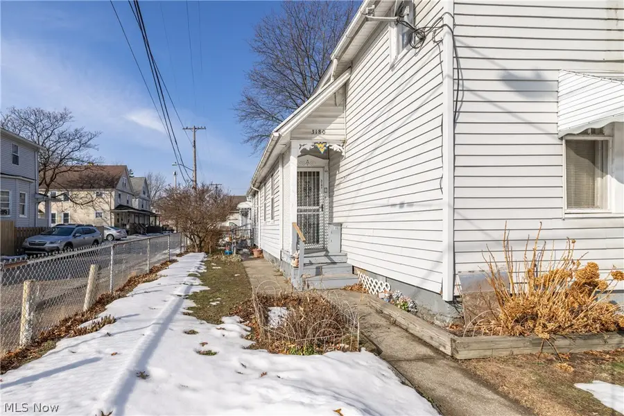 3180 W 46th Street, Cleveland, OH 44102 - #3