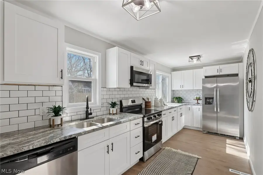 27003 Normandy Road, Bay Village, OH 44140 - #2