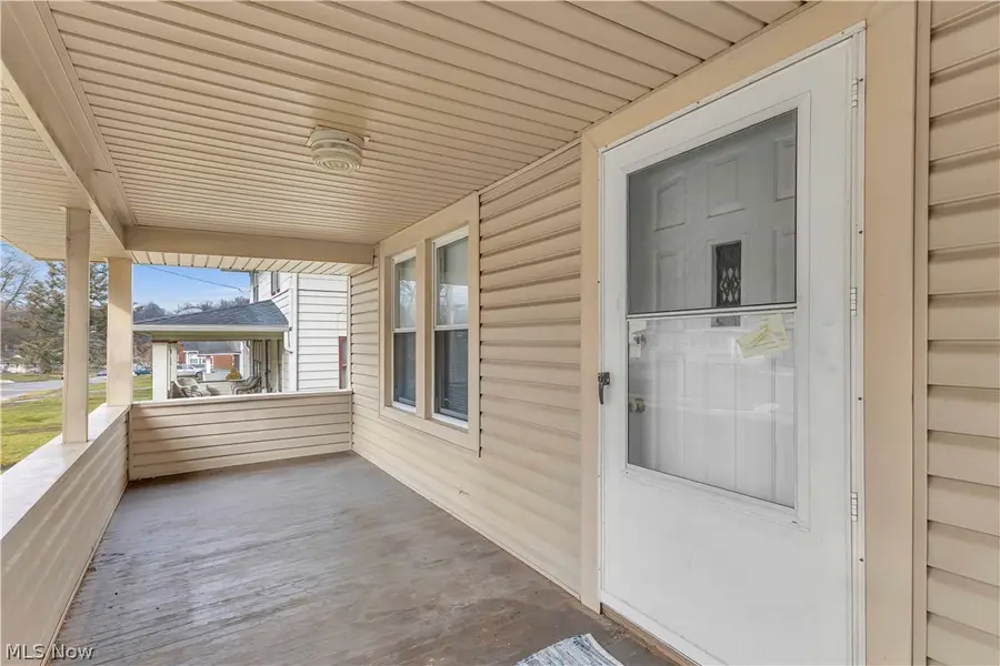 425 Frazier Avenue, Akron, OH 44305 - #3