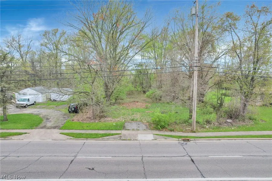 2423 Stelzer Road, Columbus, OH 43219 - #2