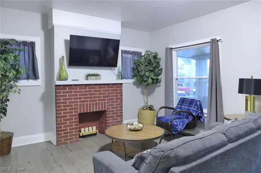 1453 W 107th Street, Cleveland, OH 44102 - #2