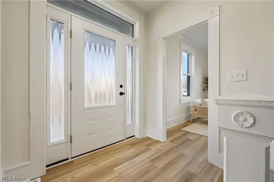 510 E Broad Street, Louisville, OH 44641 - #3