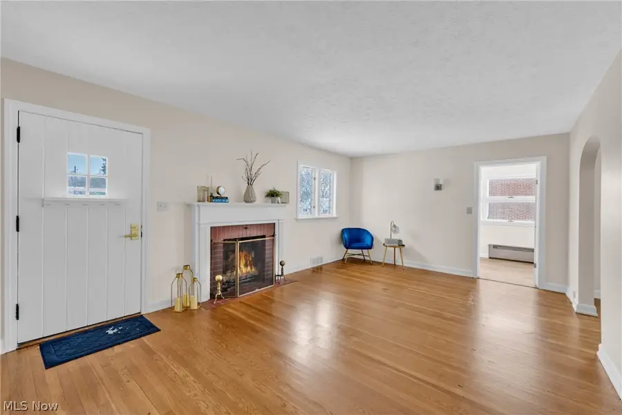 414 32nd Nw Street, Canton, OH 44709 - #3