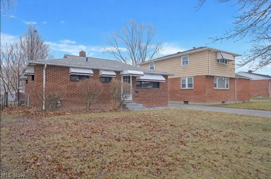 6377 Ledgebrook Drive, Brook Park, OH 44142 - #2