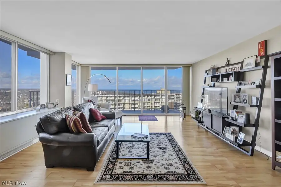 12700 Lake Avenue #2602, Lakewood, OH 44107 - #3