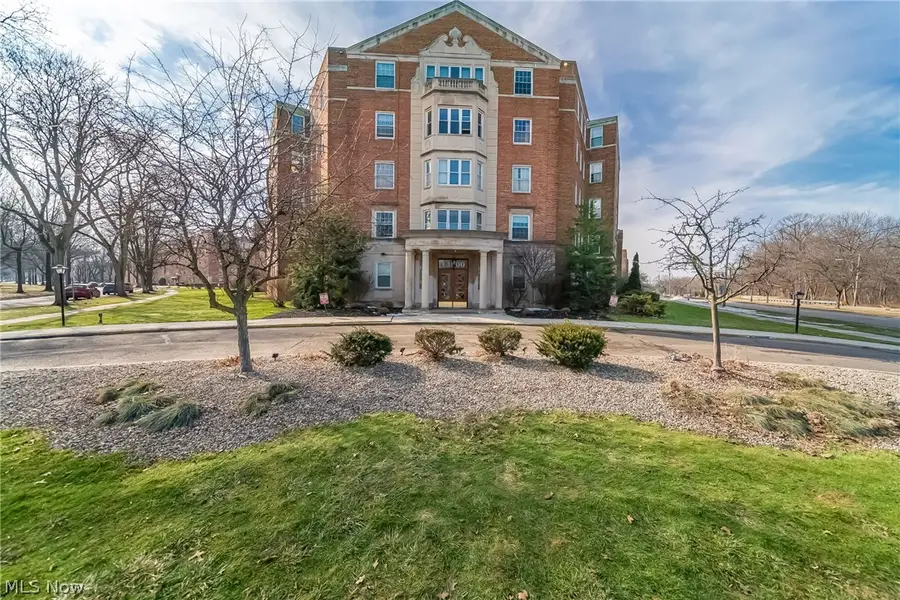 13800 Fairhill Road #306, Cleveland, OH 44120 - #2