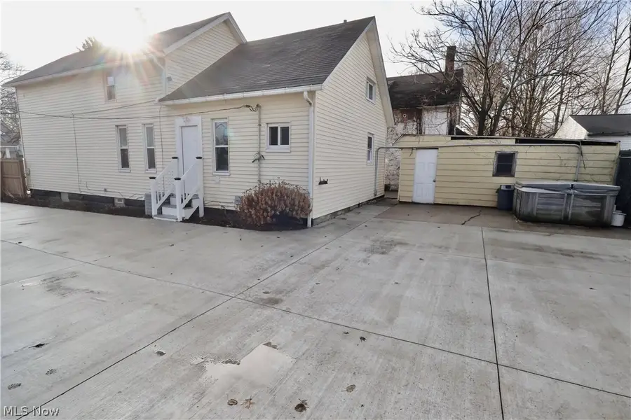 3346 W 59th Place, Cleveland, OH 44102 - #3